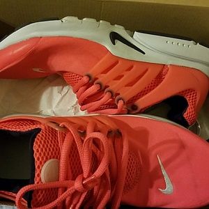 Nike Presto (gs) Kids size 7